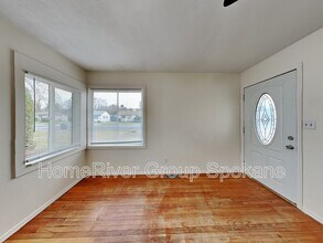 3303 E Congress Ave in Spokane, WA - Building Photo - Building Photo