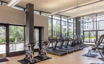 260 King St in San Francisco, CA - Building Photo - Building Photo