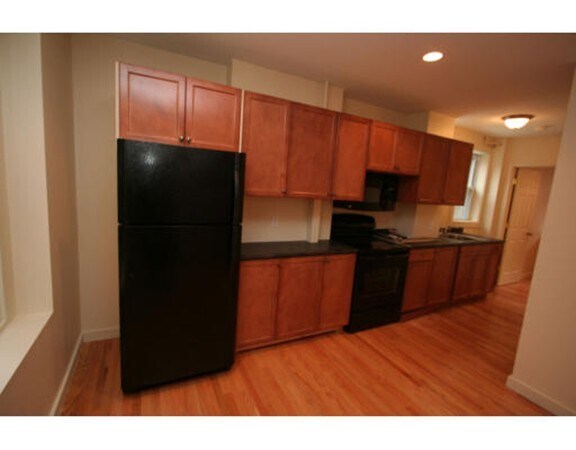 13 Hanover Ave, Unit 1 in Boston, MA - Building Photo