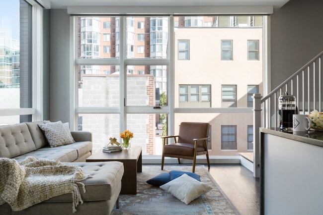Common Bowman (Furnished Rooms) in Washington, DC - Foto de edificio - Building Photo