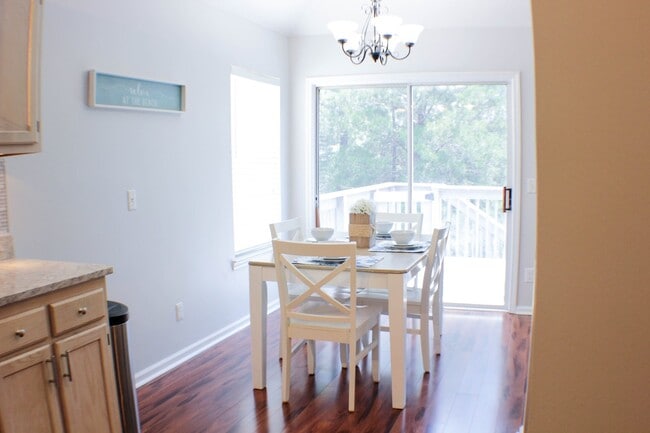 7 Teakwood Dr in Savannah, GA - Building Photo - Building Photo