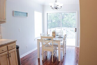 7 Teakwood Dr in Savannah, GA - Building Photo - Building Photo