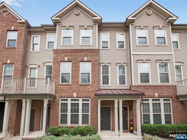 69 Arnold Dr in Wood Ridge, NJ - Building Photo - Building Photo