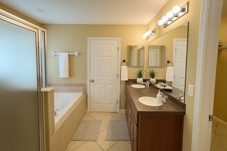 628 Candlebark Dr in Jacksonville, FL - Building Photo - Building Photo