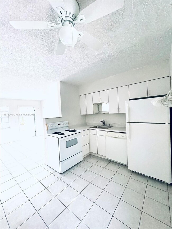 property at 400 SE 31st St