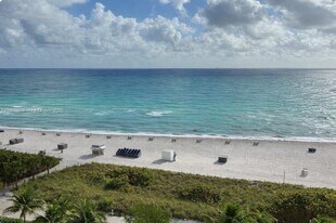 6039 Collins Ave in Miami Beach, FL - Building Photo