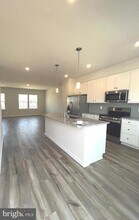 1234 Cedar Vly Rd in Ranson, WV - Building Photo - Building Photo