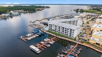 15260 TX-105, Unit 202 in Montgomery, TX - Building Photo