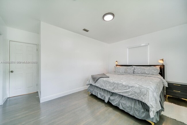 1275 NE 204th Terrace