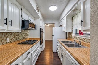 6917 Bennington Dr in Watauga, TX - Building Photo - Building Photo