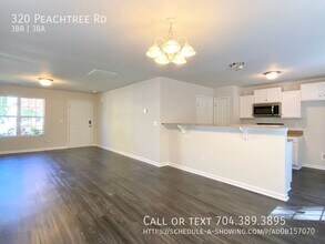 320 Peachtree Rd in Charlotte, NC - Building Photo - Building Photo