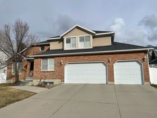 property at 10329 Ashley Mesa Ln