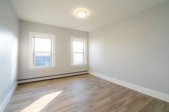 322 Hurley St in Cambridge, MA - Building Photo - Building Photo