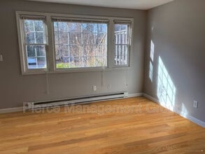 9 Bayberry Ln in Epping, NH - Building Photo - Building Photo