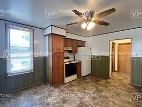 1358 Pierce Ave in Marinette, WI - Building Photo - Building Photo