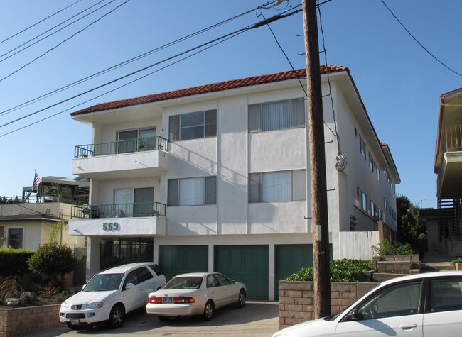 559 W 36th St in San Pedro, CA - Foto de edificio - Building Photo