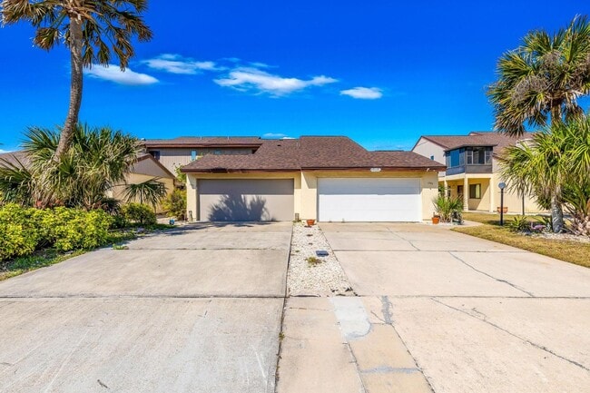 1757 N Central Ave in Flagler Beach, FL - Building Photo - Building Photo