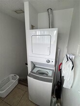 3063 St Clair Ave in Oldsmar, FL - Building Photo - Building Photo