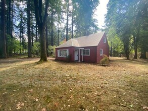 3550 Lake Grove Ave in Lake Oswego, OR - Building Photo - Building Photo
