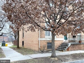 1110 S Kenwood Ave in Baltimore, MD - Building Photo - Building Photo