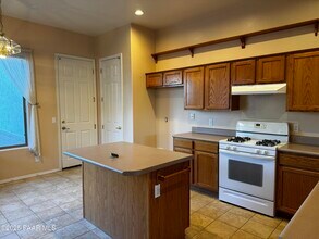 5320 N Bremont Way in Prescott Valley, AZ - Building Photo - Building Photo