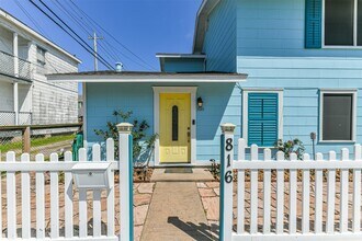 816 11th St in Galveston, TX - Building Photo - Building Photo