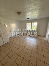 1207 Brookside Dr in Gadsden, AL - Building Photo - Building Photo