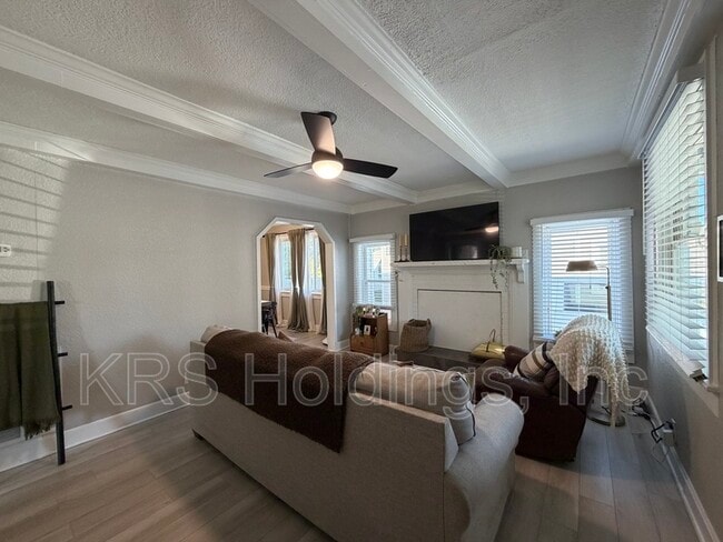 1088 Norview Ave in Norfolk, VA - Building Photo - Building Photo