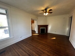 227 N Washington St in Janesville, WI - Building Photo - Building Photo