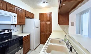 1200 Calico Ln in Arlington, TX - Building Photo - Building Photo