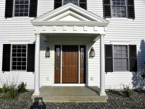 21 Guideboard Rd in Waterford, NY - Building Photo - Building Photo