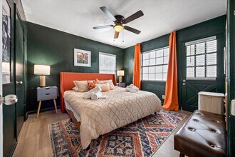 702 El Monte Blvd, Unit A in San Antonio, TX - Building Photo - Building Photo