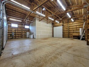 40224 Reuben Leigh Rd in Lowell, OR - Building Photo - Building Photo