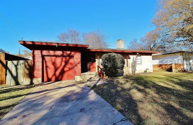 2343 Highwood Dr in Dallas, TX - Building Photo