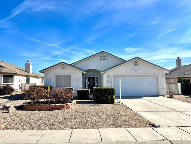 5086 College Trail in Kingman, AZ - Building Photo - Building Photo
