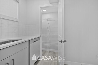 10250-102157 157 St NW in Edmonton, AB - Building Photo - Building Photo