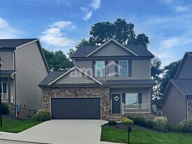 1617 Silver Spur Ln in Knoxville, TN - Building Photo