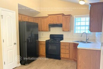 7815 Cambridge Dr in Douglasville, GA - Building Photo - Building Photo