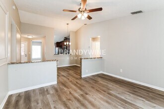 7803 Myrtle Oak Ln in Kissimmee, FL - Building Photo - Building Photo