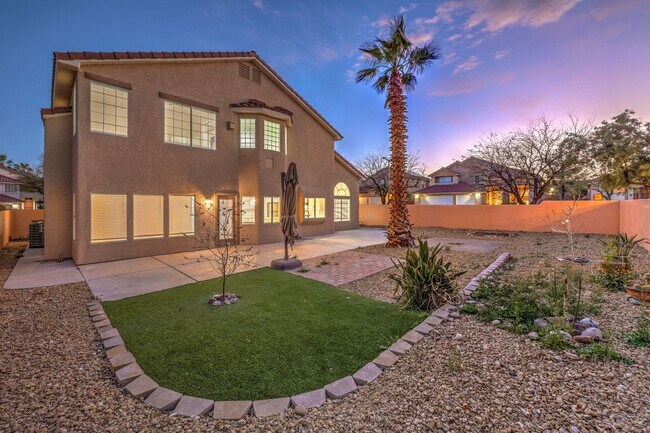 8336 Sedona Sunrise Dr in Las Vegas, NV - Building Photo - Building Photo