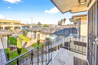 2303 W Beverly Blvd in Montebello, CA - Foto de edificio - Building Photo