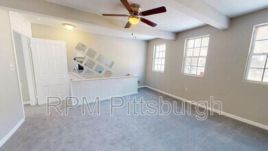 2824 Salisbury St in Pittsburgh, PA - Building Photo - Building Photo