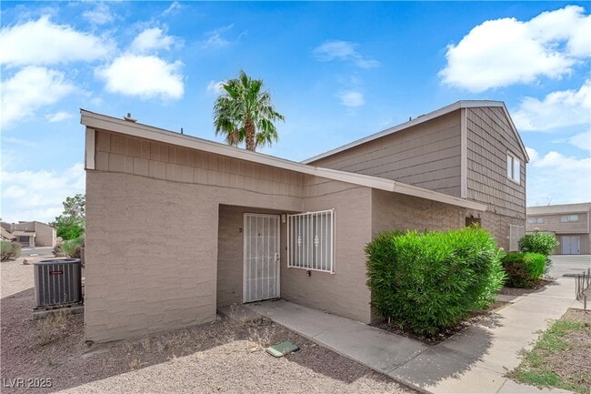 property at 5158 Greene Ln