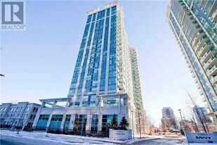 17 Anndale Dr in Toronto, ON - Building Photo