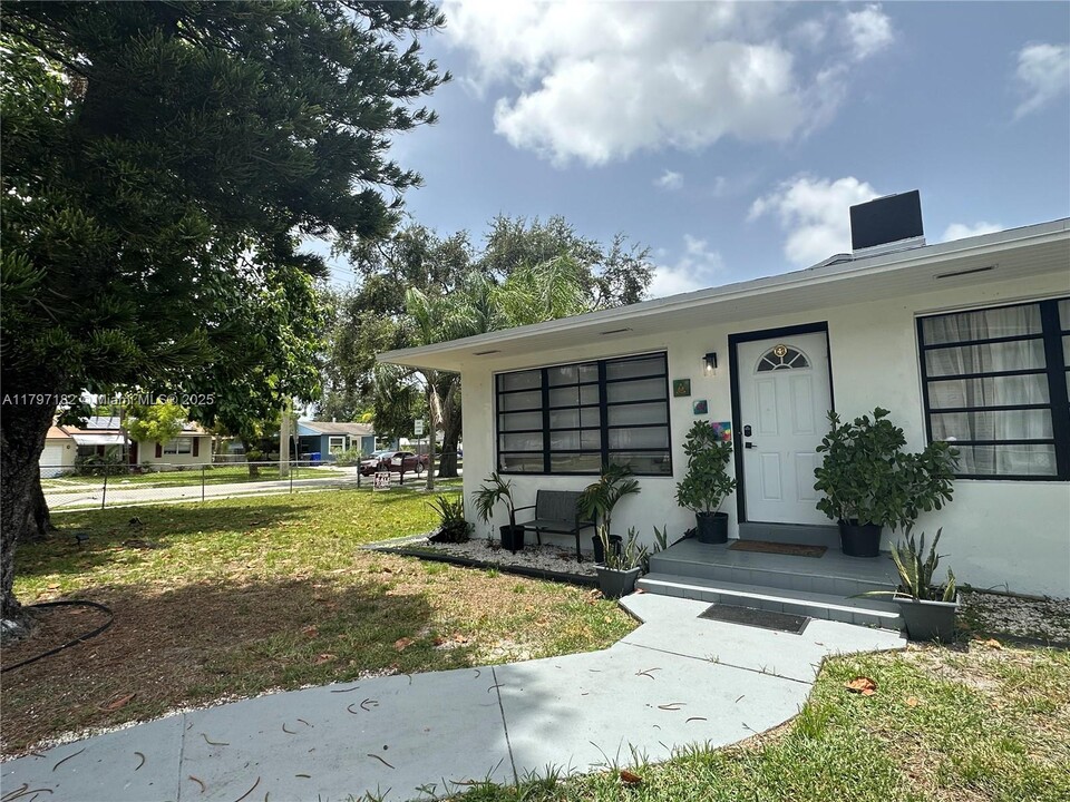 436 N 28th Ave in Hollywood, FL - Building Photo