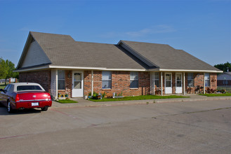 Tanner Pointe Apartments in Granbury, TX - Building Photo - Building Photo