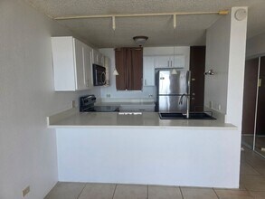 LELE PONO APARTMENTS in Aiea, HI - Building Photo - Building Photo