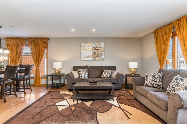 property at 336 N Walnut St