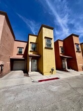 3150 N Yarbrough Dr in El Paso, TX - Building Photo - Building Photo