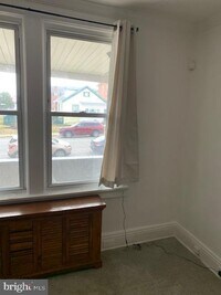 929 Buttonwood St photo'